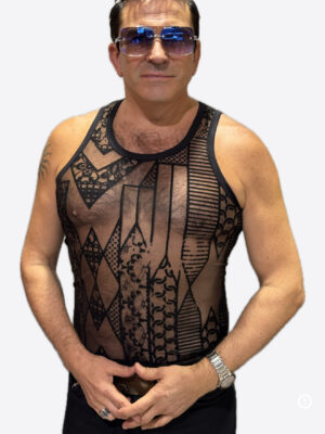 Hihaton_paita_084 Miesten hihaton Musta verkkopaita. Black tank top. Verkkopaita TOMMY DOOYAO A 5506 YKSITYISKOHDAT Päheä hihaton verkkotoppi. Rento hihaton verkkokangas paita. Unisex malli ja suora leikkaus. Istuva ja joustava malli, joka on valmistettu mukavasta materiaalista. Pyöreä kaula-aukko. Tämä Hihaton verkkokangas paita hyvin venyvä. Huom: Normaali malli. Malli: Slim fit Color: Black Materiaali: 100 % Polyamide Tilaa paketti kotiin ja sovita kaikessa rauhassa! Kyseessä on aina 14 päivän avokauppa, ja palautusoikeus.